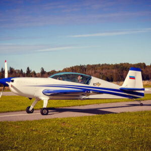 EXTRA 300L